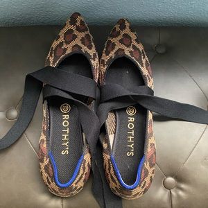 Rothy’s wild cat Mary Janes 9.5